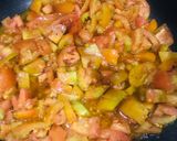 A picture of step 3 of Smokey chicken 🐓 karai.
