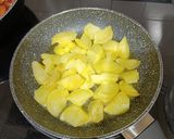Foto del paso 4 de la receta: Salchichas con Patatas al Oloroso Dulce