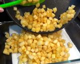 A picture of step 2 of Apple Crumble Pie.