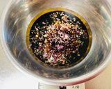 A picture of step 1 of Balsamic Vinegar and Soy Sauce Dressing.