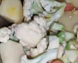 A picture of step 4 of Marinated Potato Cauliflower.
