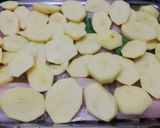 Foto del paso 2 de la receta: Rosada al horno con papas