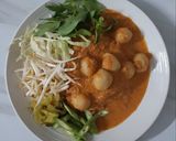 รูปขั้นตอนการทำที่ 3 ของ "ขนมจีนน้ำยาปลาทูน่า" 🐟😋Rice Noodles with Tuna Curry Sauce