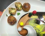 A picture of step 4 of Cheese Potato Balls.