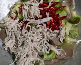 Foto langkah ke 3 dari resep 68. Tumis Ayam Brokoli Bakso.