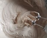 Foto langkah ke 4 dari resep Cake cokelat kukus.