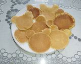 Foto langkah ke 2 dari resep Pancake Mickey Mouse.
