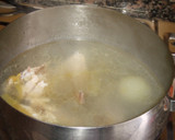 Foto del paso 1 de la receta: Puchero de gallina de pobre