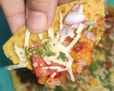 A picture of step 4 of 2 minutes Khakra Pizza.