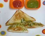 A picture of step 5 of Paneer capsicum, onion toast.