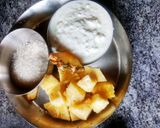 A picture of step 1 of Pineapple Lassi.