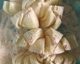 Foto langkah ke 1 dari resep Blooming Onion.