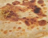 A picture of step 8 of Aloo paratha.