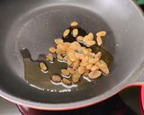 A picture of step 1 of Papaya Halwa.