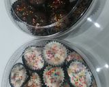 Foto langkah ke 5 dari resep Coklat kacang springkle.