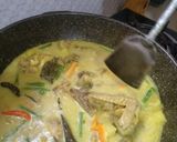 Foto langkah ke 4 dari resep Kari Ayam Sayur.