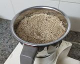 गुड़ तिल्ली चक्की (gur til chikki recipe in Hindi) रेसिपी चरण 2 फोटो