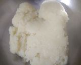 A picture of step 3 of Stuffed sooji balls.