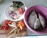Foto langkah ke 1 dari resep Asem-Asem Mujair.