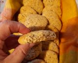 A picture of step 6 of Butter Cookies with Walnuts and Sesame.