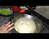 صورة لخطوة 2 من وصفة ميني بيتزا