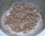 A picture of step 2 of Almond halwa.
