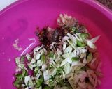 A picture of step 6 of Chicken momos.