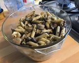 Une image de l'étape 15 de Timbale de pennes aux saucisses blanches,champignons,stilton et gorgonzola.