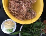 Hình bước làm 1 của món Cháo gà