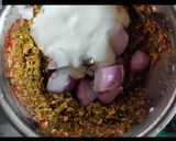 A picture of step 3 of Kacchi chutney.