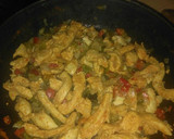 Foto del paso 4 de la receta: Fajitas de pollo con verduras (salsa de yogur/salsa de frambuesas)