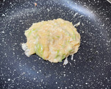 Foto del paso 5 de la receta: Tortitas de calabacín