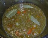 A picture of step 4 of Fakes Soupa (Lentil Soup).