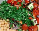 Mediterrán csicseriborsó saláta recept fázis 1 fotója