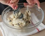 A picture of step 4 of Coconut Raisin Cookies.