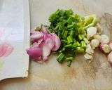 Foto langkah ke 2 dari resep Jangan Kelor/Sayur Bening Daun Kelor.