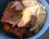 Foto del paso 1 de la receta: Rollitos de carne molida rellenos de queso