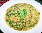 A picture of step 8 of Spinach Omelette 💚🥬🍕.