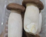 Foto langkah ke 3 dari resep Telur Dadar King Oyster.