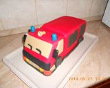 Tűzoltó autó torta recept + összeállítás recept fázis 11 fotója