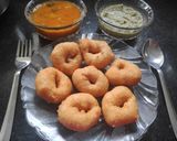 A picture of step 7 of Sambar Vada.