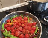 Spaghetti pomidorowe w zieleni krok przepisu 1 zdjęcie