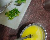 A picture of step 2 of Methi gota.