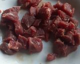 Foto del paso 1 de la receta: Carnes encebolladas con puré