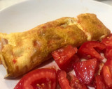 Foto del paso 8 de la receta: Rollitos de tortilla rellenos de jamón y queso