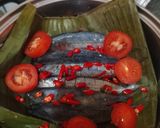 Foto langkah ke 3 dari resep Ikan kembung Kukus Kuning.