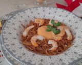 A picture of step 6 of Fried Noodles with Shrimp and Piquillo Pepper Aioli.