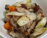 A picture of step 9 of Stir fry leeks with roast pork.