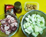รูปขั้นตอนการทำที่ 3 ของ แกงกะหรี่หมูใส่ฟักแบบจีน