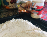 Foto del paso 1 de la receta: 🥖PAN RÚSTICO🥖 CASERO🤩 RELLENO CON ALBAHACA FRESCA🌿Y AJO🧄 // CEBOLLA🧅 Y AJÍ🌶